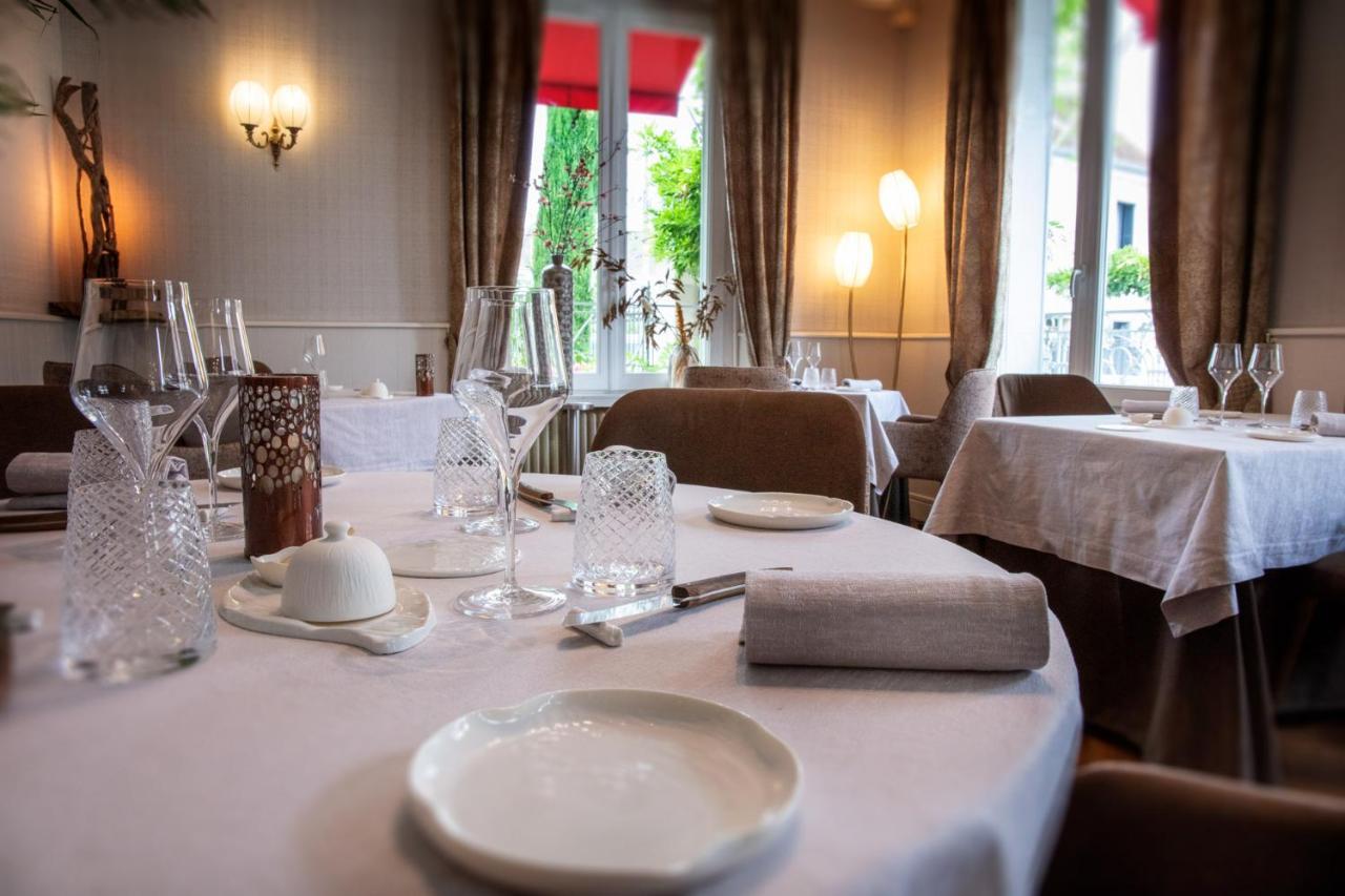 אמבואה Logis Hotel La Breche - Restaurant Berthelot מראה חיצוני תמונה