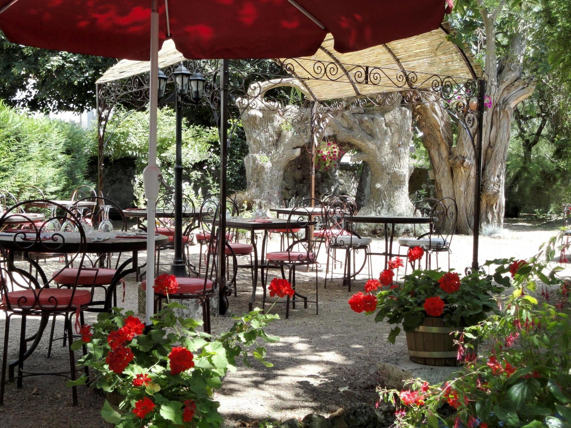 אמבואה Logis Hotel La Breche - Restaurant Berthelot מראה חיצוני תמונה